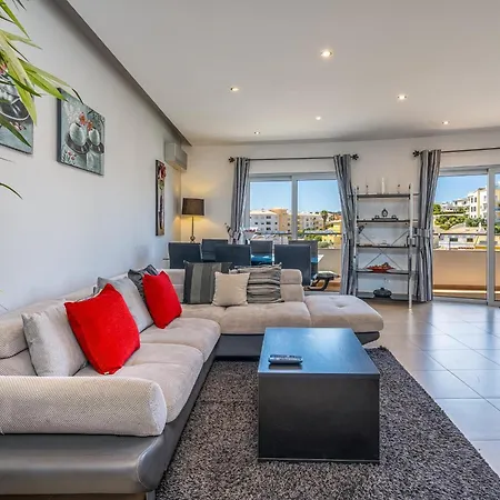 Modern With Pool, Jacuzzi And Gym #1984 * Lagos