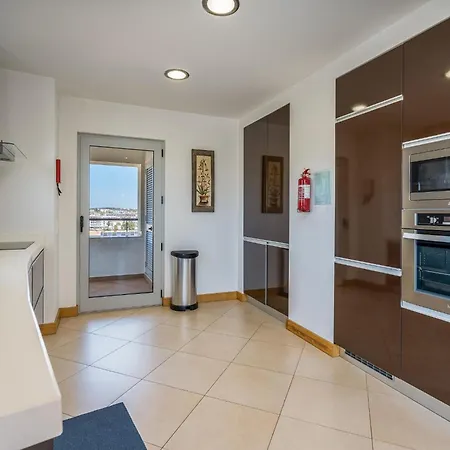 Appartement Modern With Pool, Jacuzzi And Gym #1984 Lagos