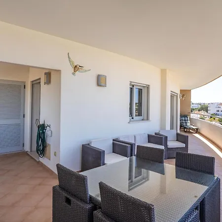 Modern With Pool, Jacuzzi And Gym #1984 * Lagos