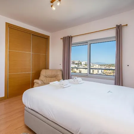 Modern With Pool, Jacuzzi And Gym #1984 Lagos