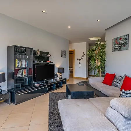 Appartement Modern With Pool, Jacuzzi And Gym #1984 *