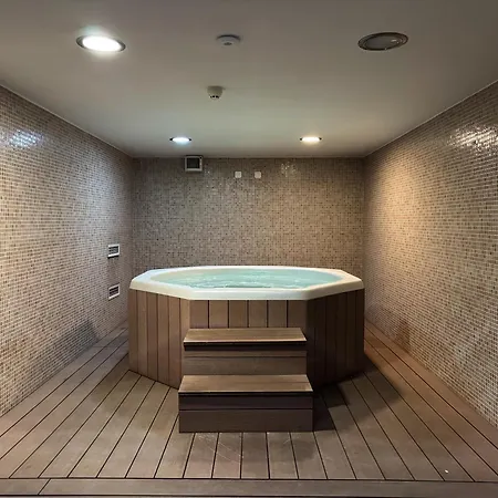 Modern With Pool, Jacuzzi And Gym #1984 *