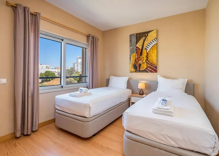 Modern With Pool, Jacuzzi And Gym #1984 Lagos