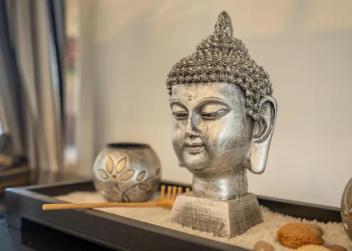 Modern With Pool, Jacuzzi And Gym #1984